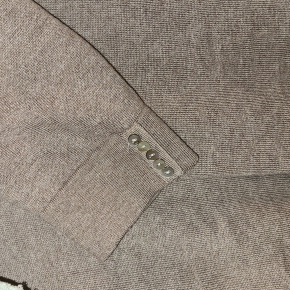 Maternity v-neck Sweater - Picture 5 of 6